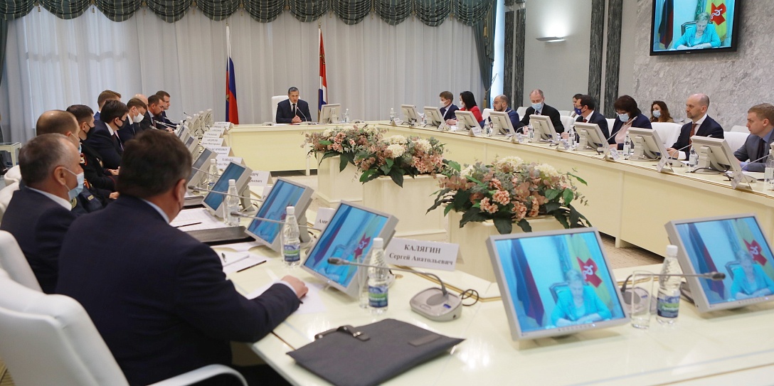 Во Владивостоке прошло совещание по подготовке к ВЭФ-2021