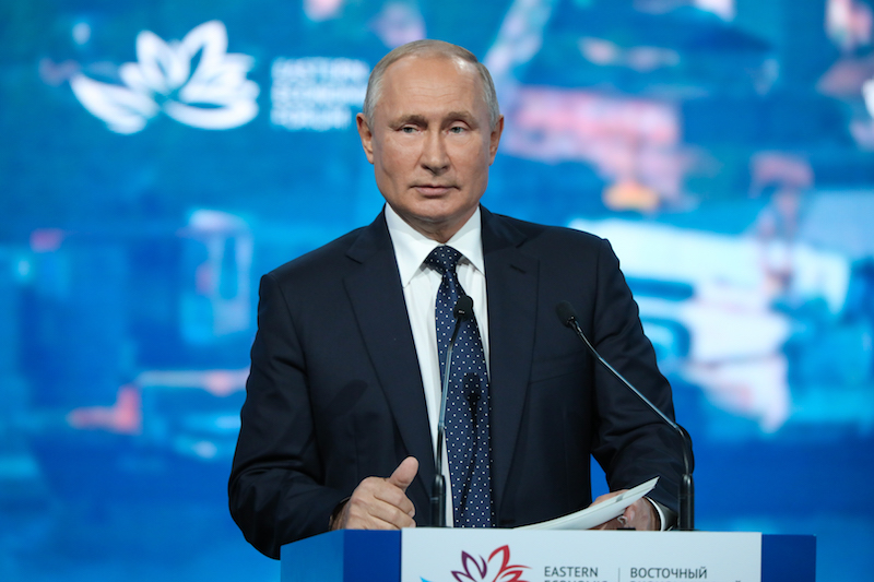 Владимир Путин направил приветствие участникам и гостям Восточного экономического форума – 2021