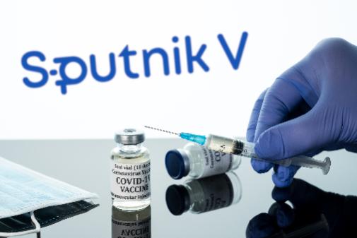 Венгрия первой в ЕС одобрила применение российской вакцины «Спутник V»