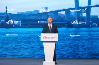 Владимир Путин отметил на ВЭФ проект форума «Сильные идеи для нового времени» по инвестированию в карьеру человека