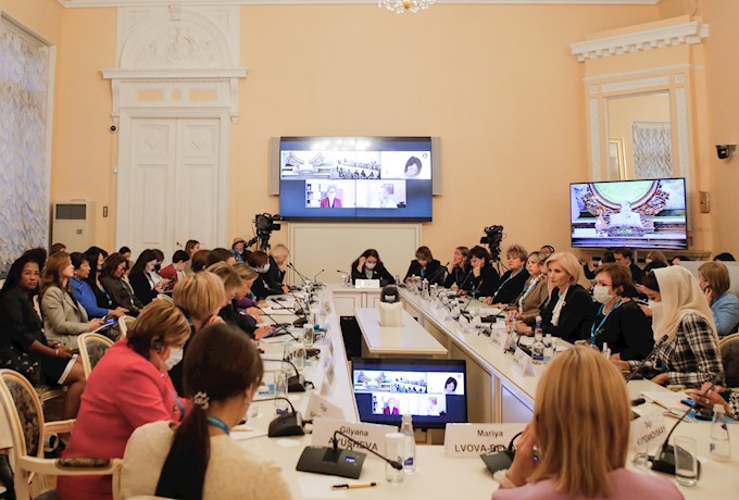 И. Ю. Святенко: От самореализации женщин зависит будущее страны.