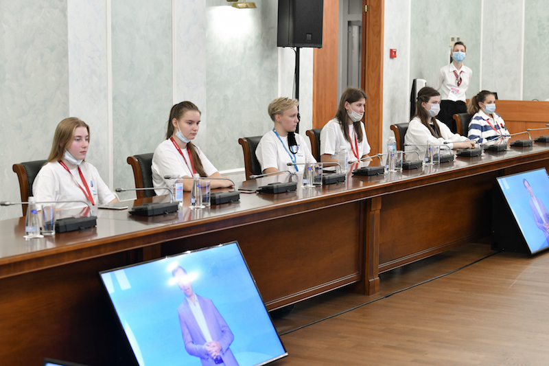 На площадке Третьего Евразийского женского форума прошел чемпионат STEM