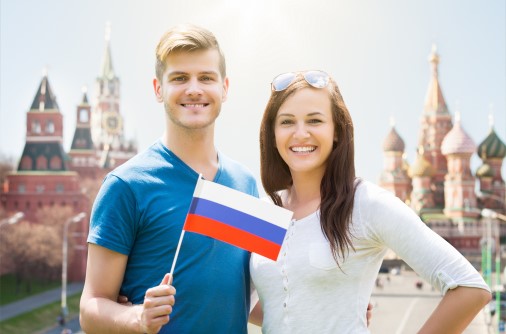 «Поправки в конституцию – своевременный ответ на проблемы, которые в том числе обострил COVID-19», – Елена Маринина, заместитель директора Фонда Росконгресс