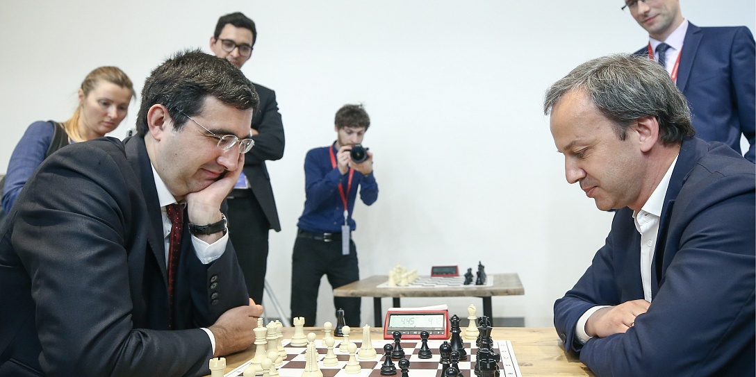 Фонд Росконгресс и FIDE проведут сессию «Шахматы после COVID-19»
