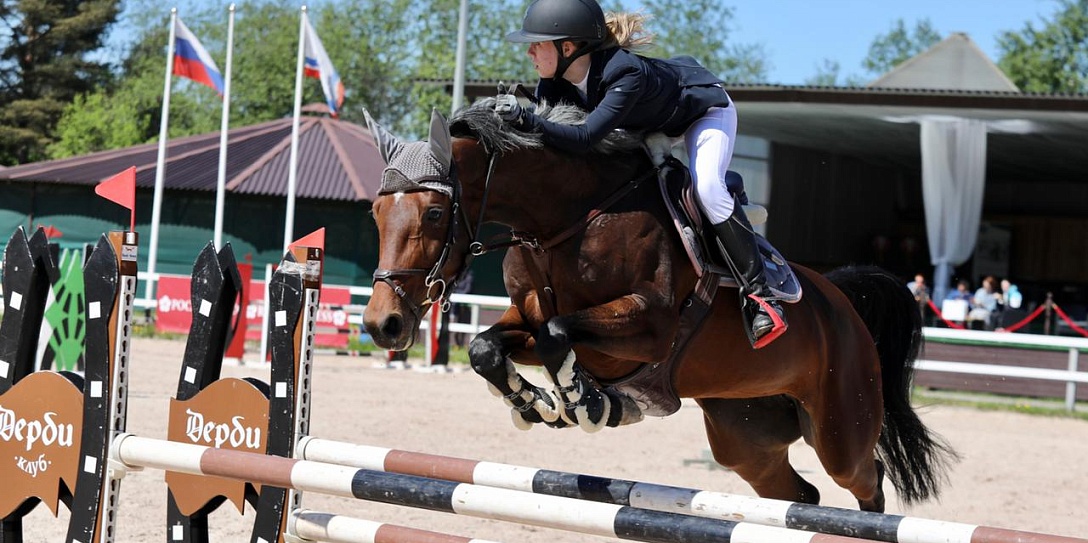 Подведены итоги турнира по конкуру ROSCONGRESS JUMP CUP в рамках ПМЭФ-2021